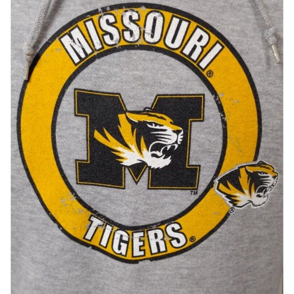 NCCA Missouri Mizzou Tigers Unisex Medium Gray Distressed Pullover Logo Hoodie - Picture 2 of 10
